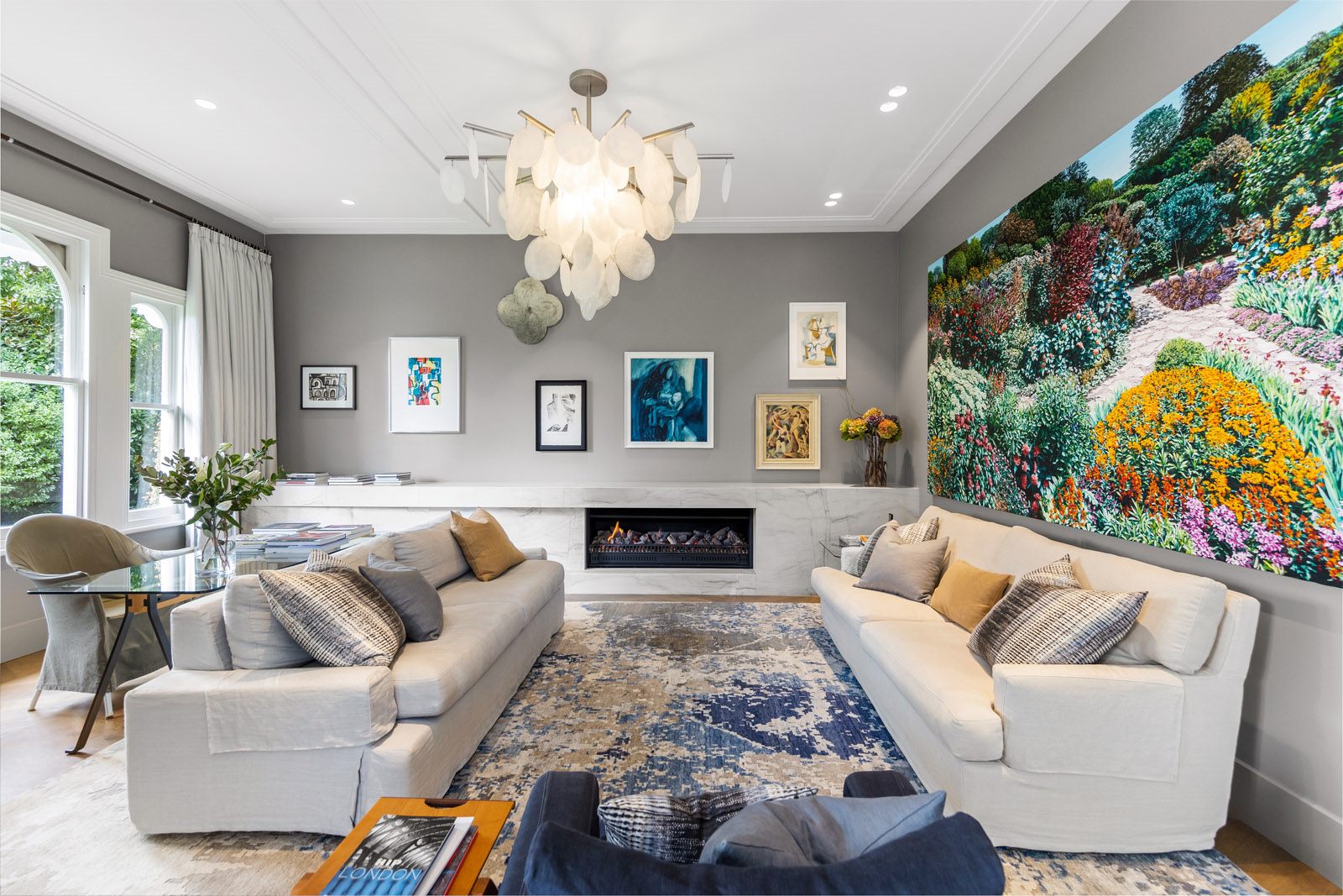 Residential lounge lights installation